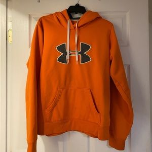 Under Armour sweatshirt